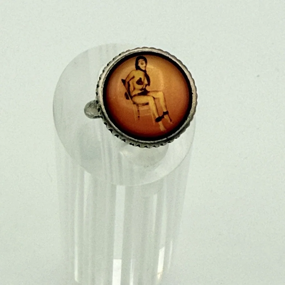 Vintage Pin Up Girl Adjustable Ring Size 4 Retro Cabochon Retro Sepia